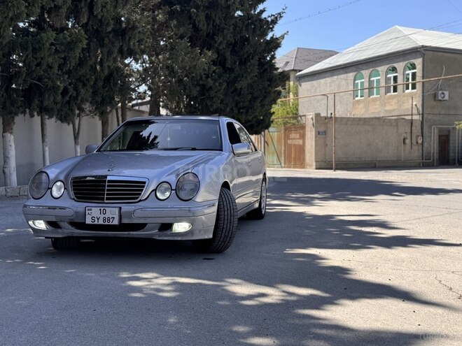 Mercedes E 270 2000, 333,000 km - 2.7 l - Bakı