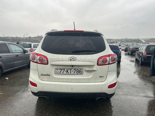 Hyundai Santa Fe 2010, 235,000 km - 2.0 l - Bakı
