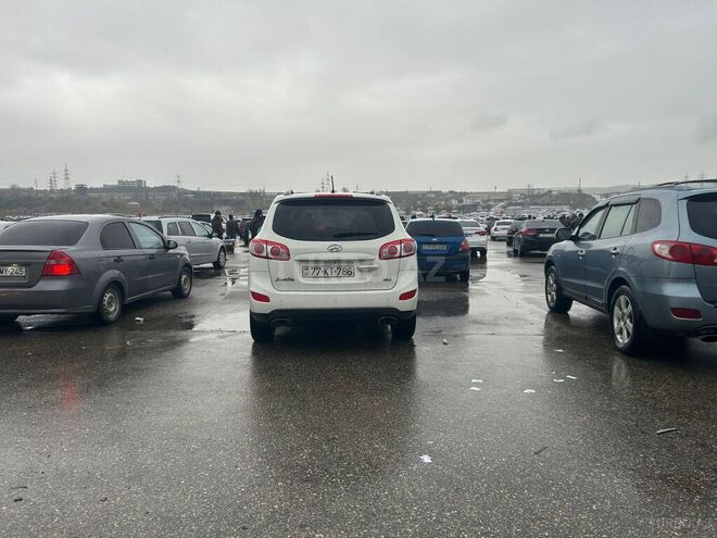 Hyundai Santa Fe 2010, 235,000 km - 2.0 l - Bakı