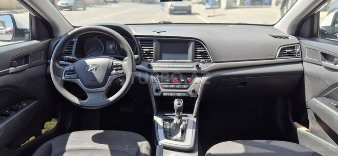Hyundai Elantra 2018, 170,000 km - 2.0 l - Bakı