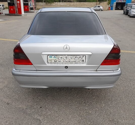 Mercedes C 200 1998, 323,000 km - 2.0 l - Bakı