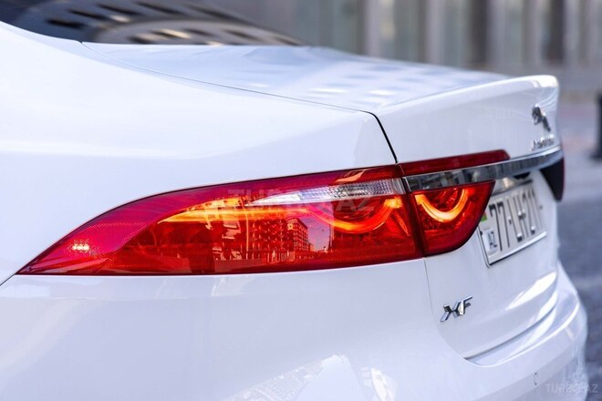 Jaguar XF 2016, 158,000 km - 2.0 l - Bakı