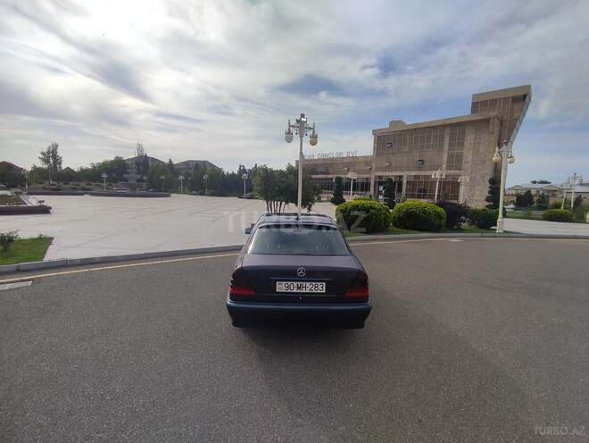 Mercedes C 220 d 1997, 381,000 km - 2.2 l - Ucar