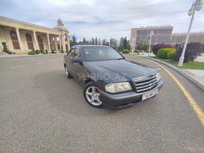 Mercedes C 220 d 1997, 381,000 km - 2.2 l - Ucar