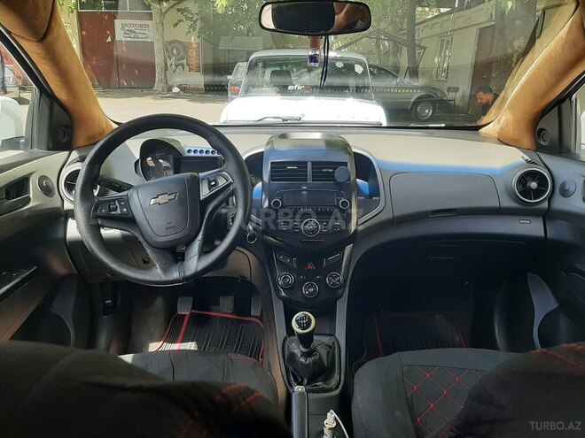 Chevrolet Aveo 2011, 300,567 km - 1.4 l - Gəncə