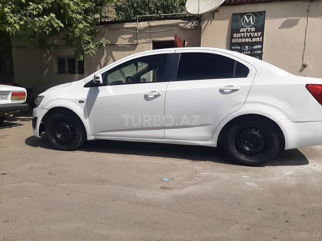 Chevrolet Aveo 2011, 300,567 km - 1.4 l - Gəncə