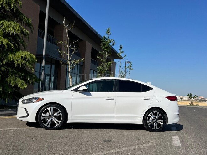 Hyundai Elantra 2016, 110,580 km - 2.0 л - Bakı