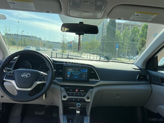 Hyundai Elantra 2016, 110,580 km - 2.0 л - Bakı