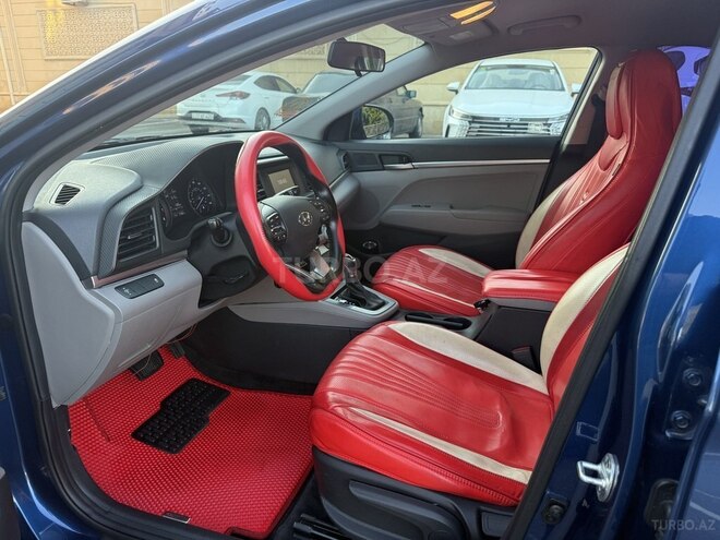Hyundai Elantra 2019, 124,402 km - 2.0 л - Bakı