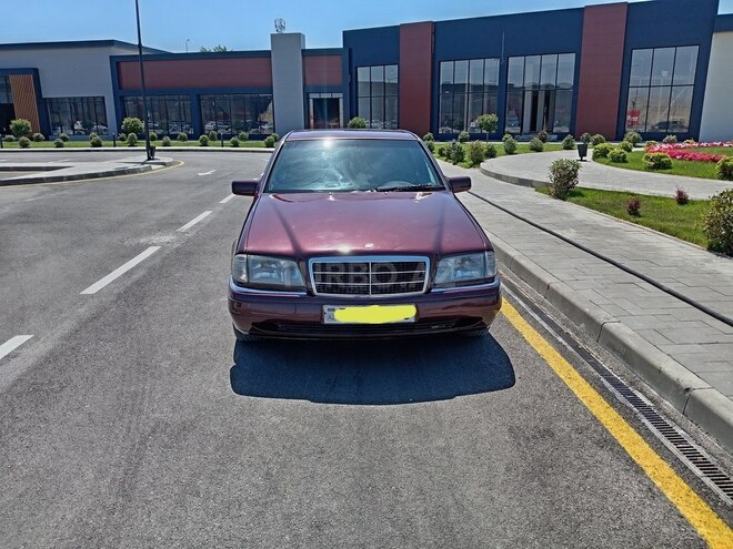 Mercedes C 200 1995, 127,756 km - 2.0 l - Bakı