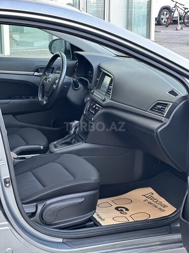 Hyundai Elantra 2018, 76,000 km - 2.0 л - Bakı