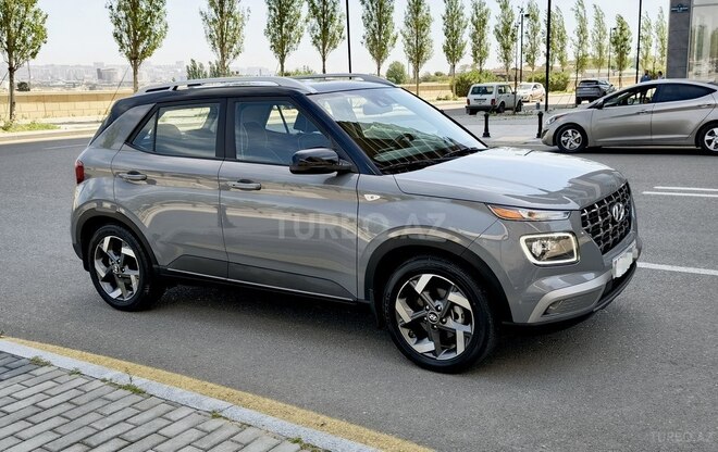 Hyundai Venue 2022, 26,300 km - 1.6 l - Bakı