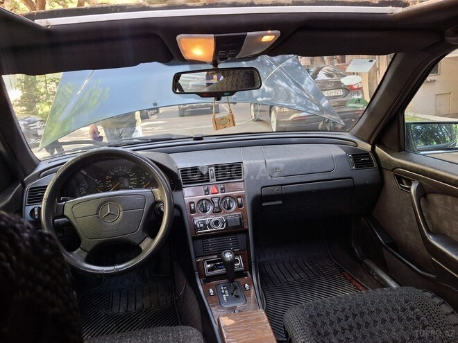 Mercedes C 180 1997, 330,000 km - 1.8 l - Bakı
