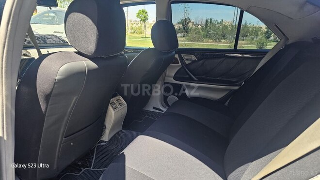 Mercedes E 270 1999, 240,000 km - 2.7 l - Sumqayıt