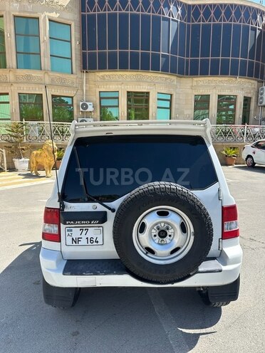 Mitsubishi Pajero io 2003, 200,000 km - 2.0 l - Bakı