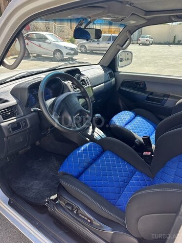 Mitsubishi Pajero io 2003, 200,000 km - 2.0 l - Bakı