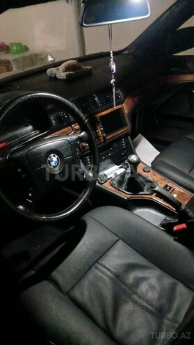 BMW 528 1996, 280,000 km - 2.8 l - Şəmkir