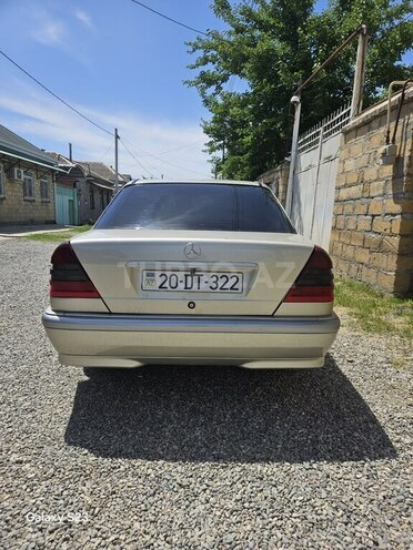 Mercedes C 240 1997, 410,000 km - 2.4 л - Yevlax