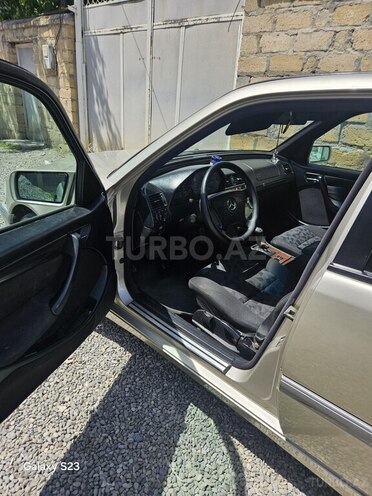 Mercedes C 240 1997, 410,000 km - 2.4 л - Yevlax