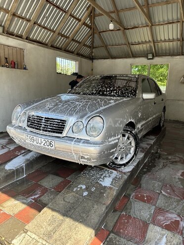 Mercedes E 200 1996, 364,000 km - 2.0 л - Masallı