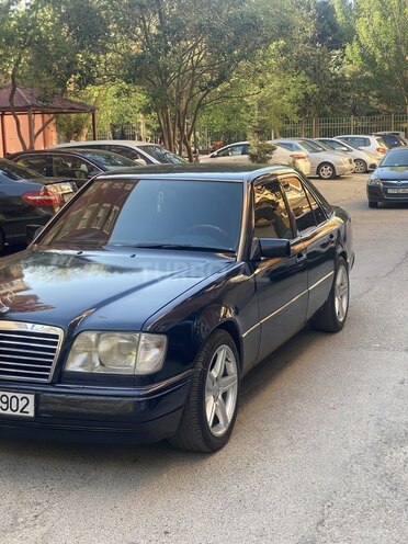 Mercedes E 220 1995, 460,700 km - 2.2 l - Bakı