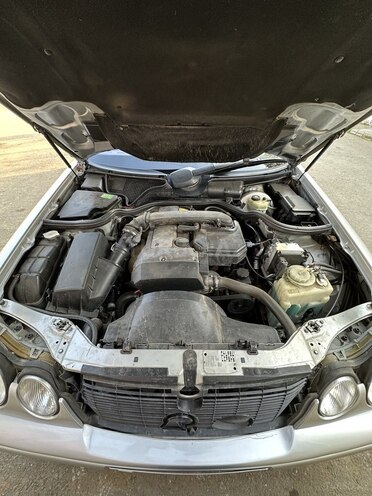 Mercedes E 200 1996, 364,000 km - 2.0 л - Masallı