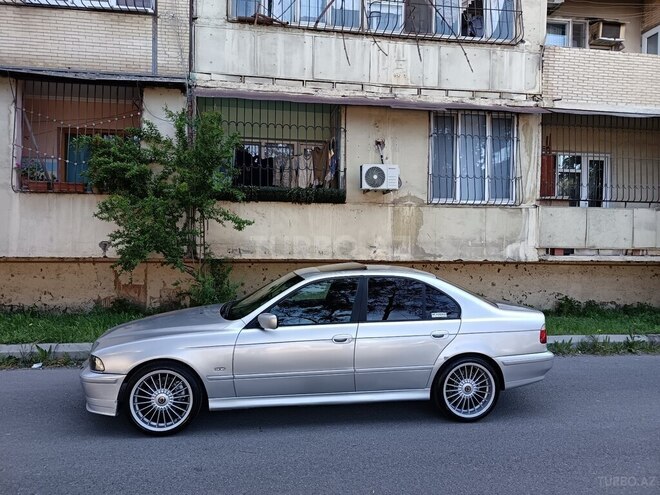 BMW 530 2001, 258,000 km - 3.0 л - Bakı