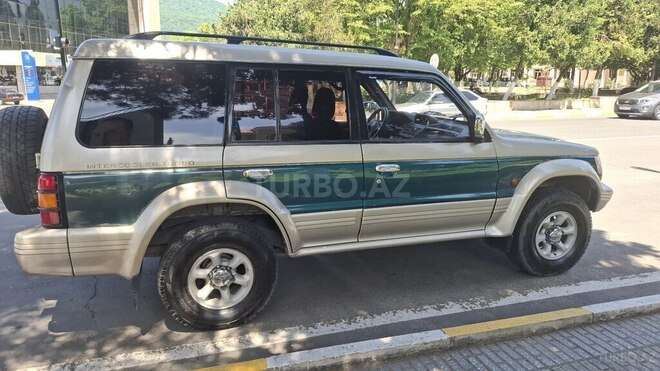 Mitsubishi Pajero 1992, 145,000 km - 2.5 л - Bakı