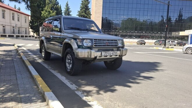 Mitsubishi Pajero 1992, 145,000 km - 2.5 л - Bakı