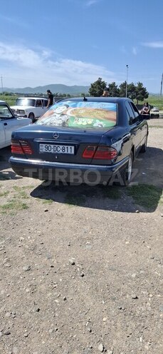 Mercedes E 230 1996, 450,000 km - 2.3 l - Ağstafa