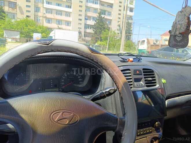 Hyundai Sonata 2003, 370,000 km - 2.0 l - Bakı