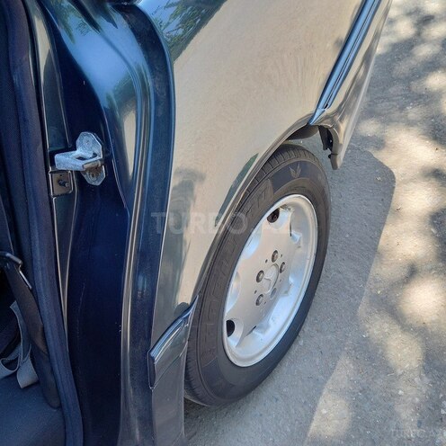 Mercedes C 180 1999, 368,000 km - 1.8 l - Qazax
