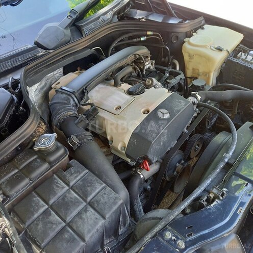 Mercedes C 180 1999, 368,000 km - 1.8 l - Qazax