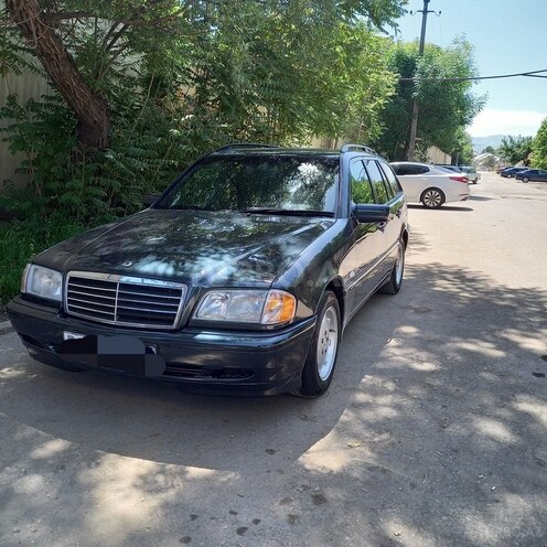 Mercedes C 180 1999, 368,000 km - 1.8 l - Qazax