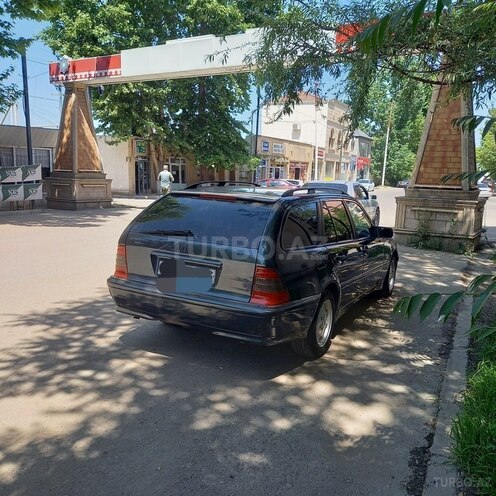 Mercedes C 180 1999, 368,000 km - 1.8 l - Qazax