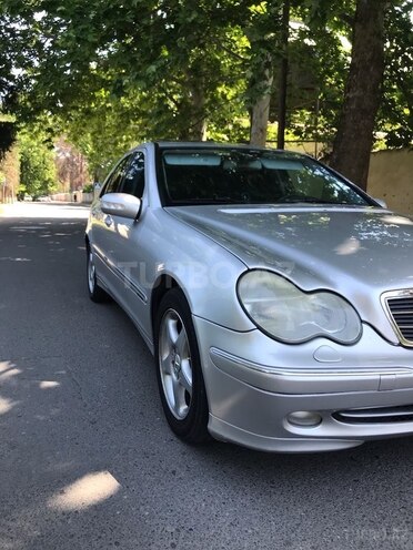 Mercedes C 200 2001, 342,000 km - 2.0 l - Bakı