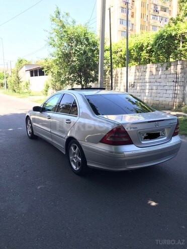 Mercedes C 200 2001, 342,000 km - 2.0 l - Bakı