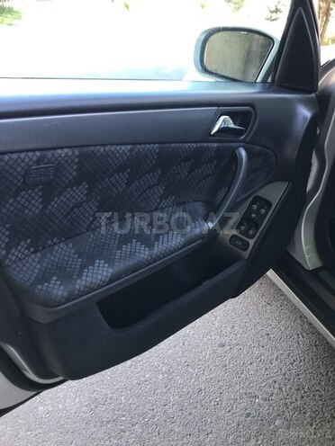 Mercedes C 200 2001, 342,000 km - 2.0 l - Bakı