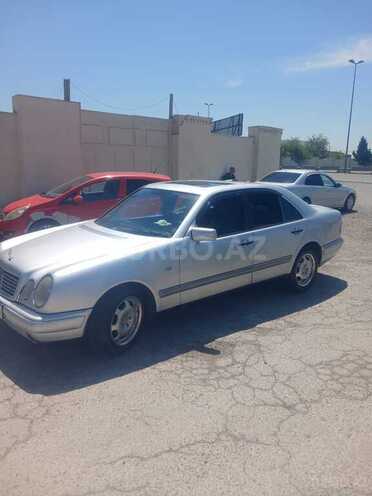 Mercedes E 230 1995, 300,000 km - 2.3 l - Bakı