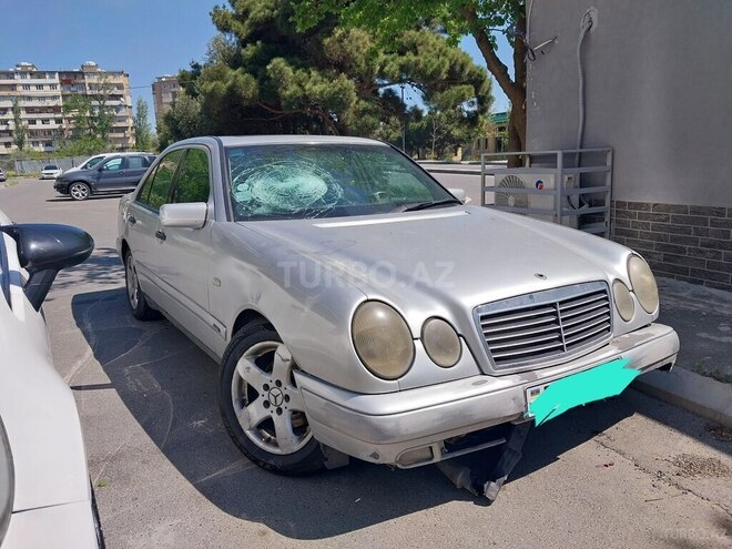 Mercedes E 220 d 1999, 395,400 km - 2.2 л - Bakı