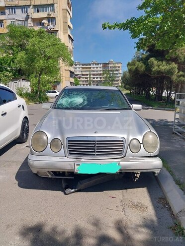 Mercedes E 220 d 1999, 395,400 km - 2.2 л - Bakı