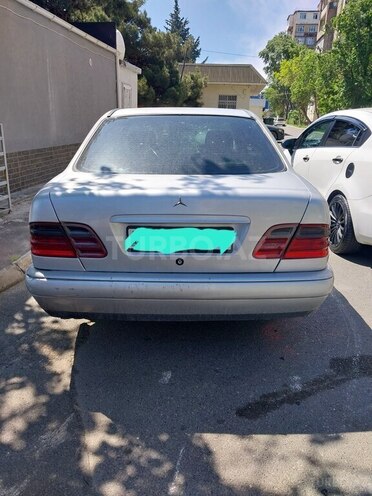 Mercedes E 220 d 1999, 395,400 km - 2.2 л - Bakı