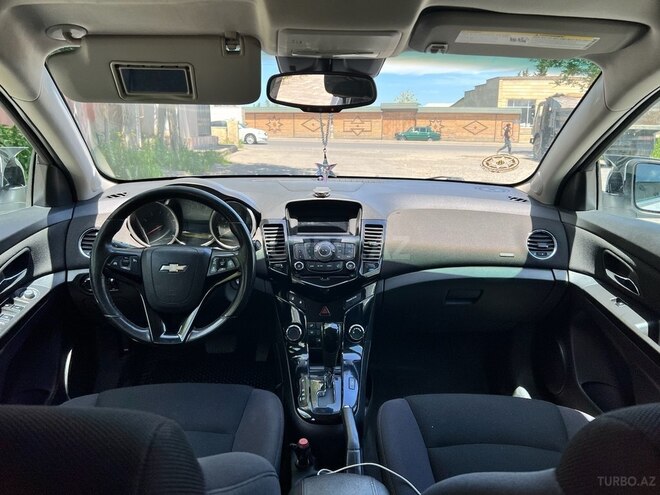 Chevrolet Cruze 2012, 313,000 km - 1.4 l - Quba