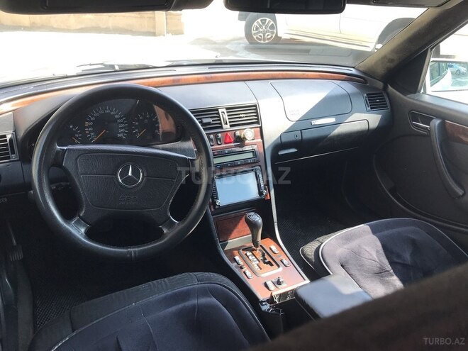 Mercedes C 240 1999, 390,000 km - 2.4 l - Mingəçevir