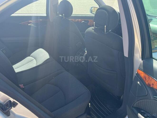 Mercedes E 240 2004, 283,000 km - 2.6 л - Bakı