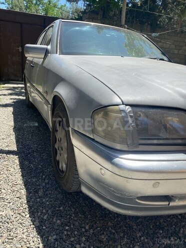 Mercedes C 200 d 1998, 635,900 km - 22.0 л - Bakı