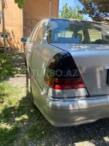Mercedes C 200 d 1998, 635,900 km - 22.0 л - Bakı