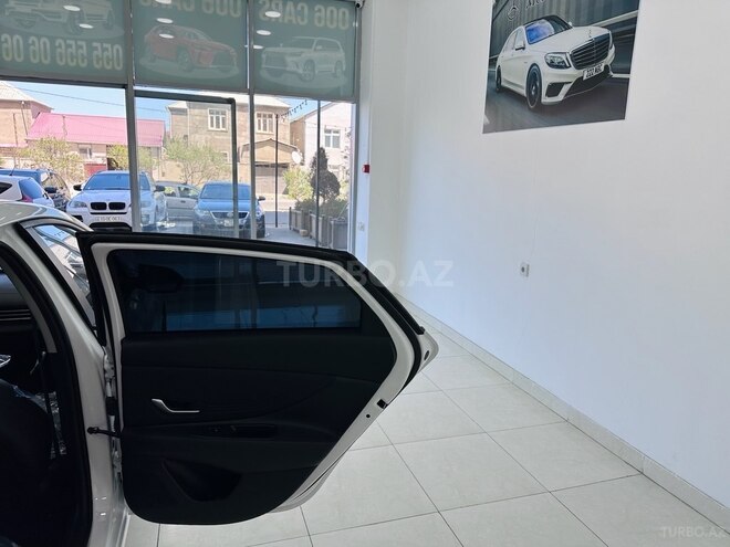 Hyundai Elantra 2024, 11,000 km - 1.5 l - Sumqayıt