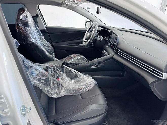Hyundai Elantra 2024, 11,000 km - 1.5 l - Sumqayıt