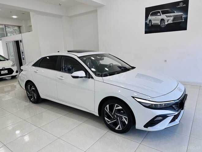 Hyundai Elantra 2024, 11,000 km - 1.5 l - Sumqayıt